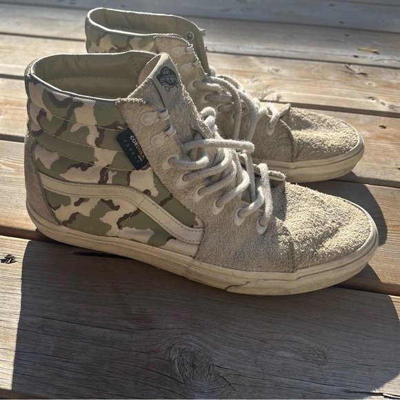 Vans Cordura Sk8-hi trainers in Desert Camo. Size: US11/ EU44 - Picture 2 of 7